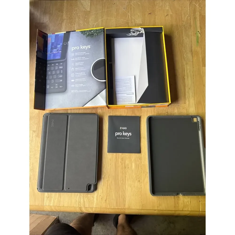 ZAGG Messenger Folio 2Keyboard&Case for Apple iPad 10.2